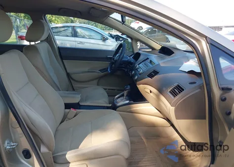 2008 Honda Civic Lx z USA, uszkodzony, nr VIN 1HGFA16558L080827